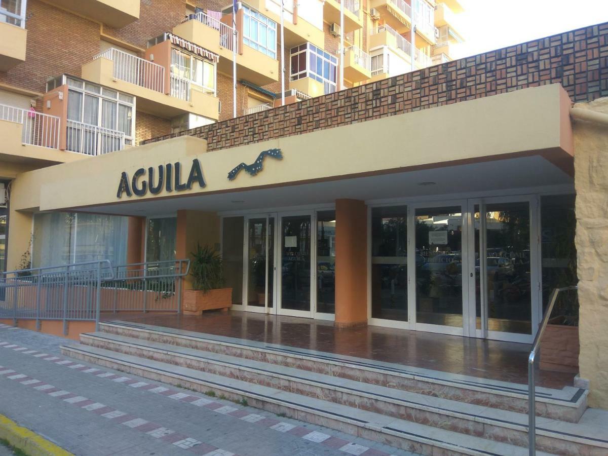 Aguila 110 Apartment เบนัลมาเดนา ภายนอก รูปภาพ