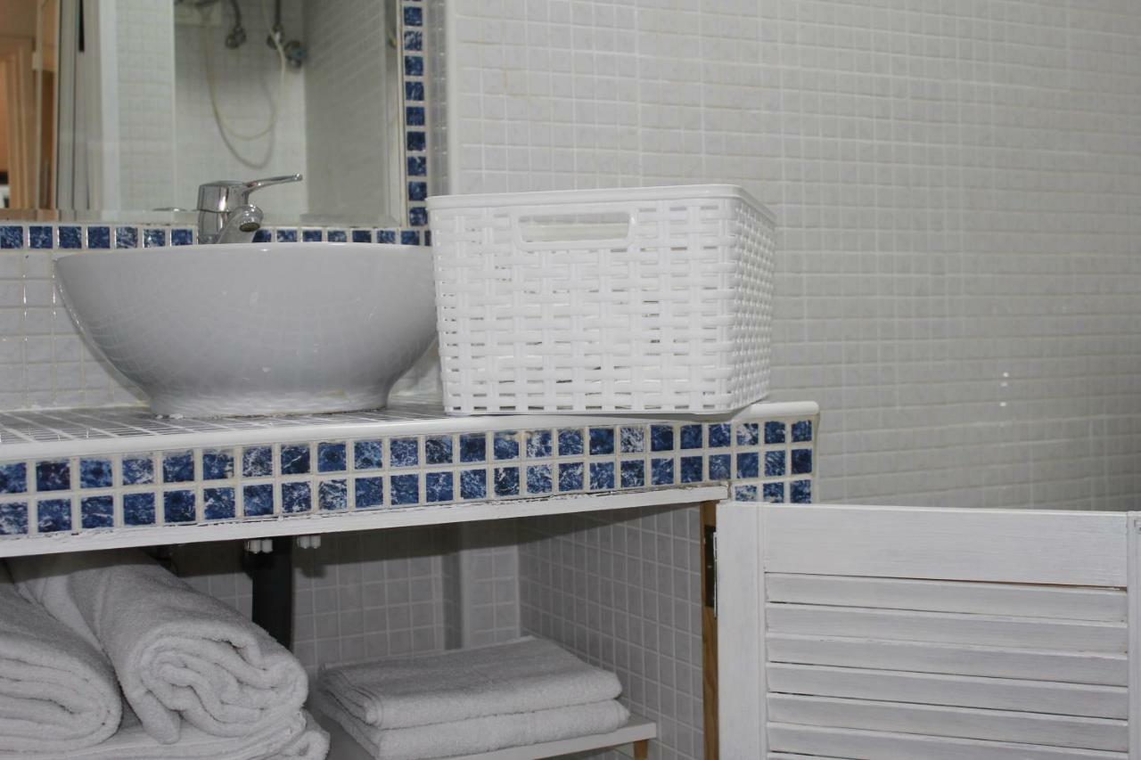 Aguila 110 Apartment เบนัลมาเดนา ภายนอก รูปภาพ