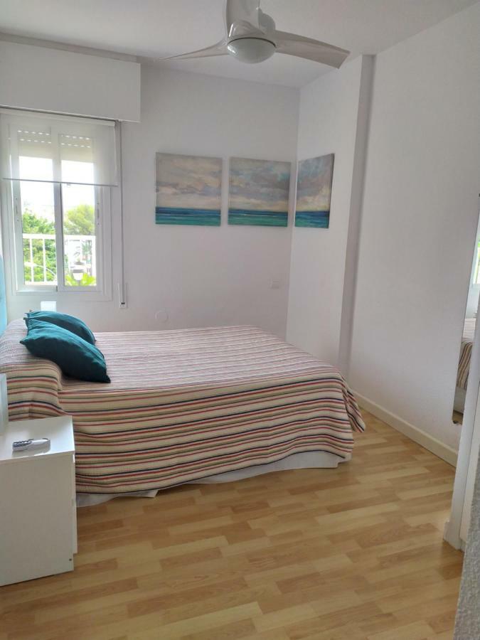 Aguila 110 Apartment เบนัลมาเดนา ภายนอก รูปภาพ